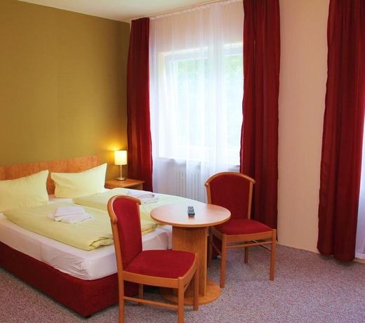 Hotel Holl Bed&Breakfast