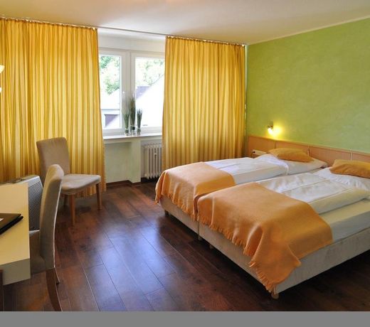 Waldhotel Brand's Busch