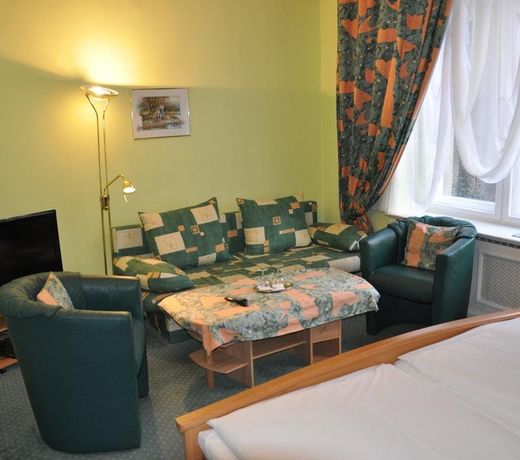 Hotel-Pension Savoy