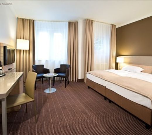 HOLIDAY INN GARDEN COURT BERLIN