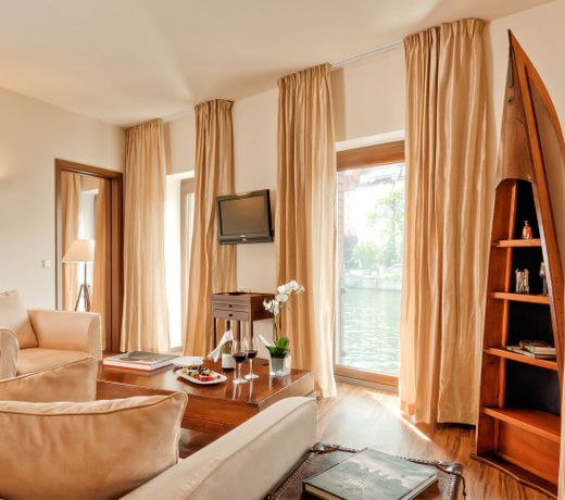 ABION Villa Suites