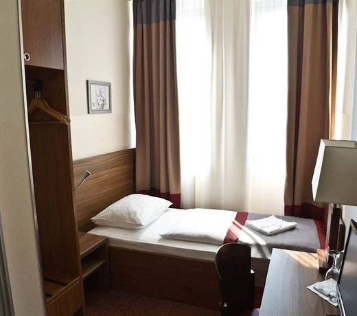 Ivbergs Hotel Berlin Messe