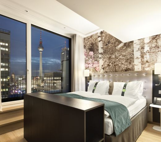 Holiday Inn Berlin-Alexanderplatz, an IHG Hotel
