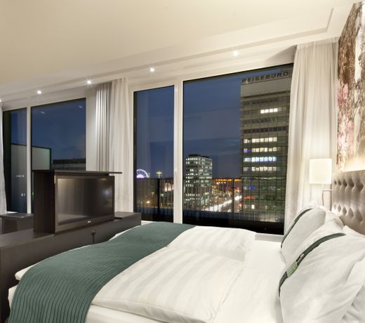 Holiday Inn Berlin-Alexanderplatz, an IHG Hotel