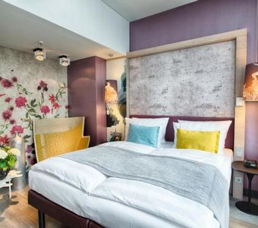Hotel Indigo Berlin-Alexanderplatz, an IHG Hotel