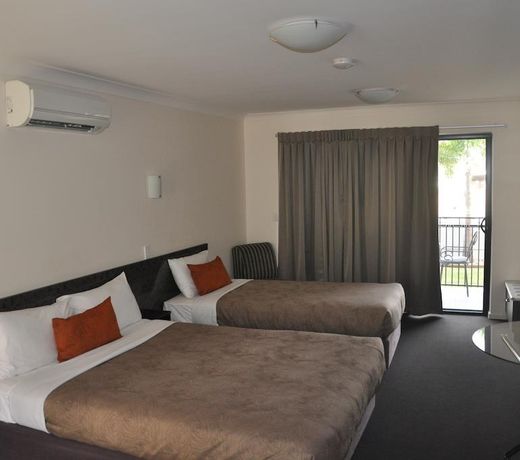 Dalby Fairway Motor Inn