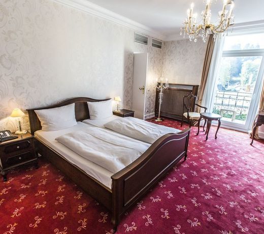 HELIOPARK Bad Hotel Zum Hirsch