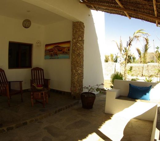 JACARANDA CLUB