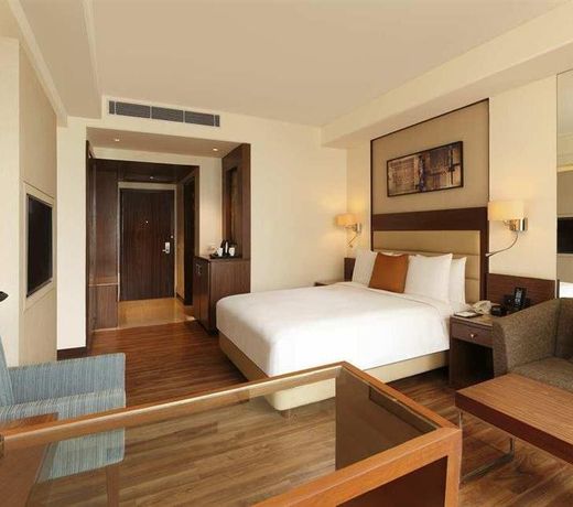 DoubleTree by Hilton Agra