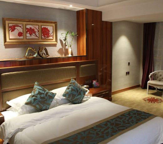 HUALUXE Hotels and Resorts Qingdao Licang, an IHG Hotel