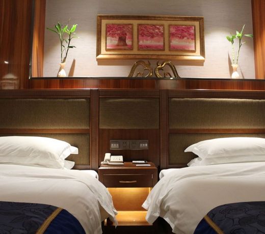 HUALUXE Hotels and Resorts Qingdao Licang, an IHG Hotel