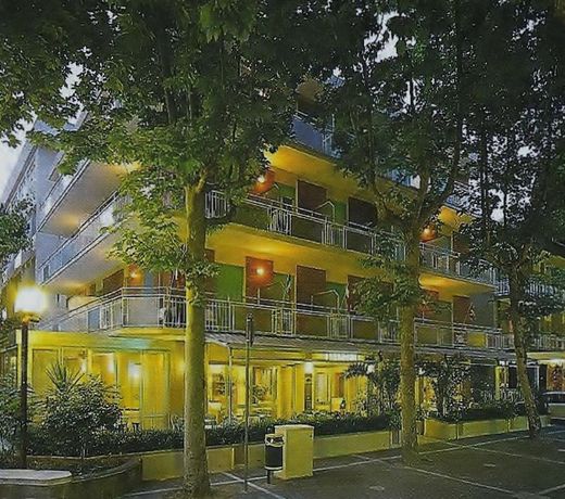 Hotel Arno
