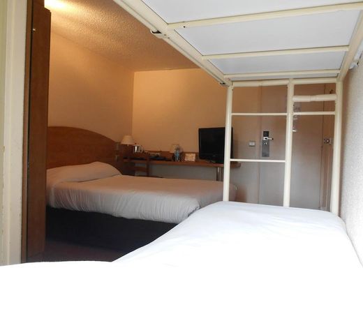 Mondhotel Chelles