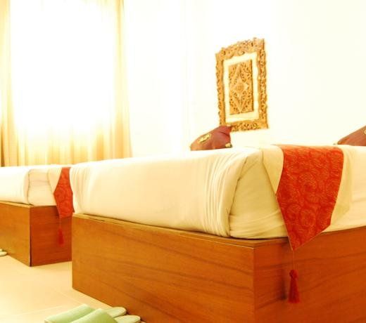PHULAE INN