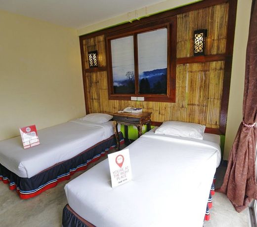 Phumanee Home Hotel