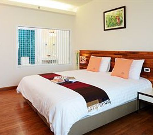 Buri Sriphu Hotel & Convention Centre