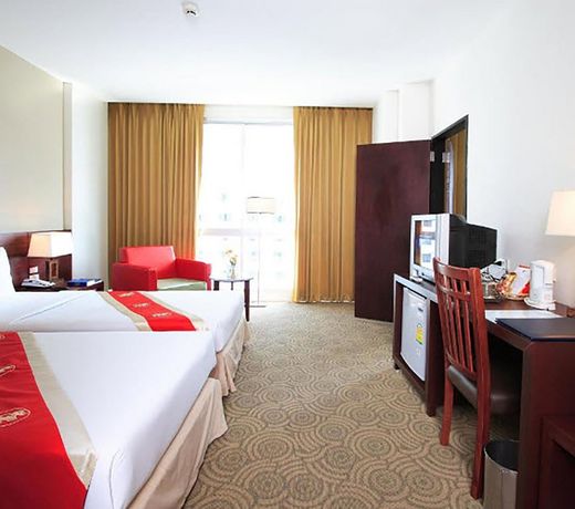 Golden Crown Grand Hotel