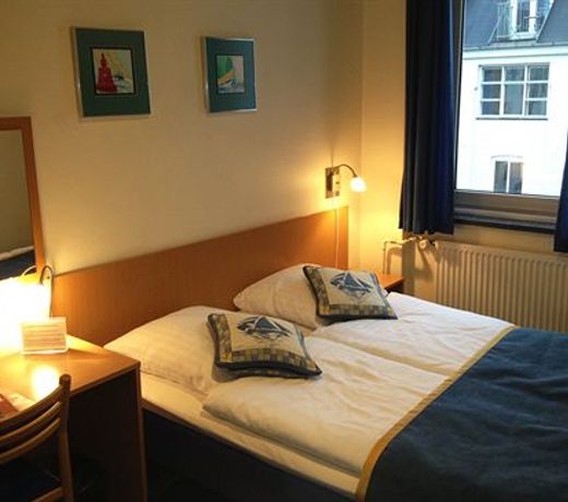 Hotel Maritime