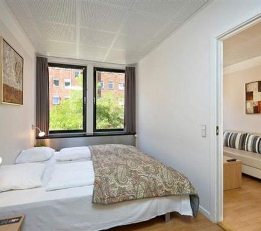 Manon Les Suites Guldsmeden