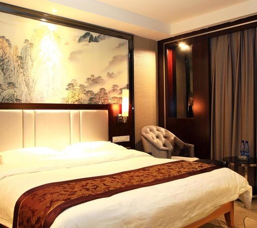 Taitian Hotel