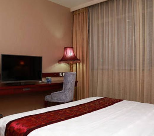 Baoxuan Hotel