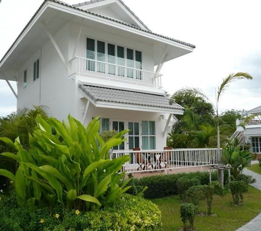 Laksasubha Hua Hin