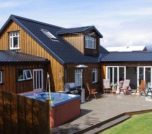SÃLBÃR GUESTHOUSE