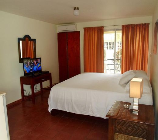Hotel Don Andres