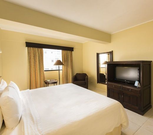 W&P Santo Domingo