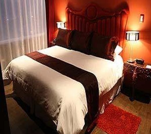 NU HOUSE BOUTIQUE HOTEL