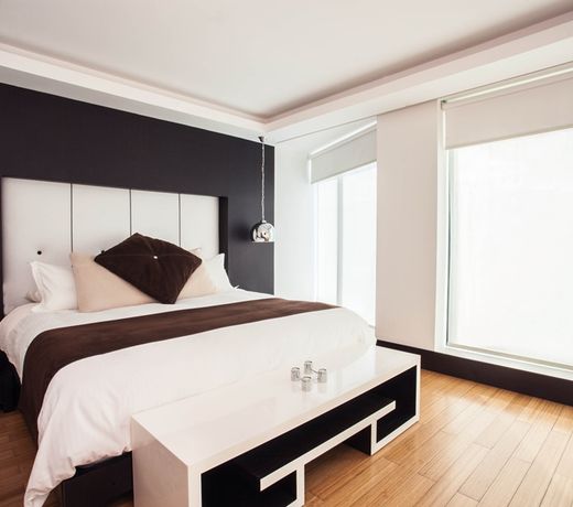 Le Parc Hotel, Beyond Stars