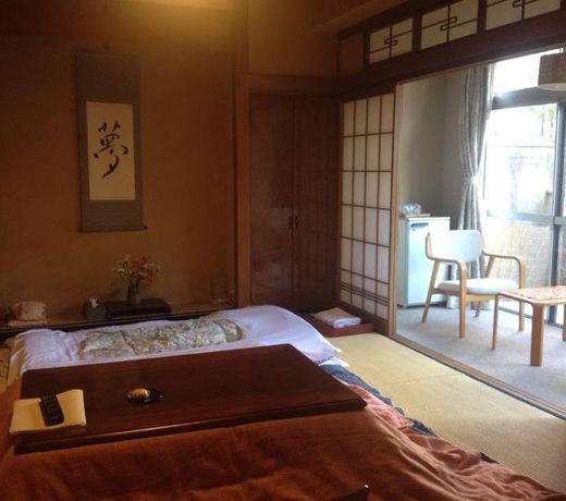 Yudanaka Onsen Hakuunro Ryokan