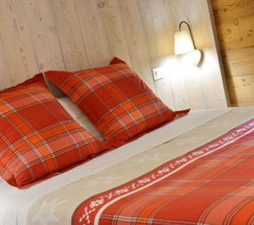 Hotel Petit Dahu - Chambres et Restaurant