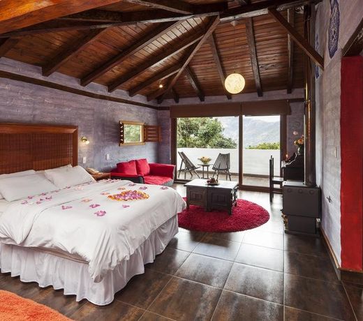 LUNA RUNTUN ADVENTURE SPA