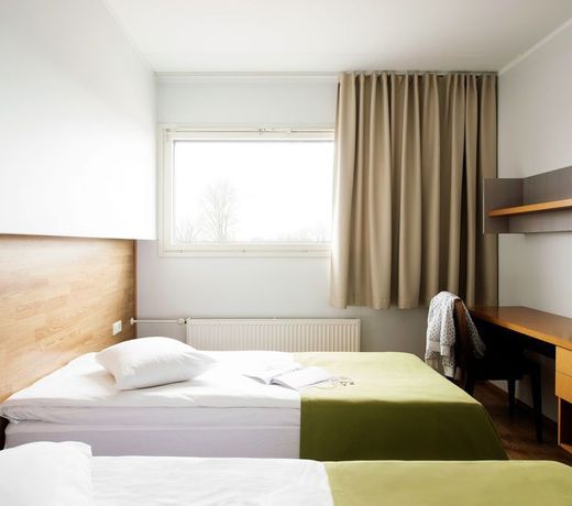 Go Hotel Shnelli