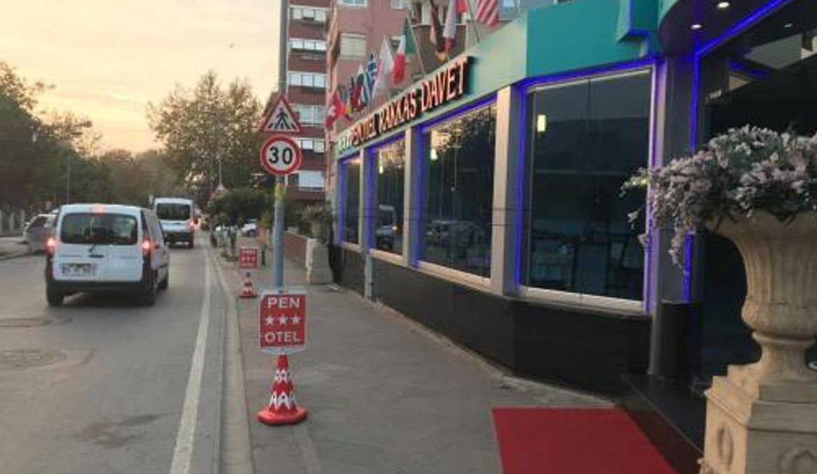Pen Hotel