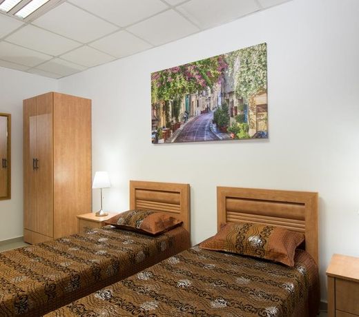 ApartHotel "Ha-Tzomet"