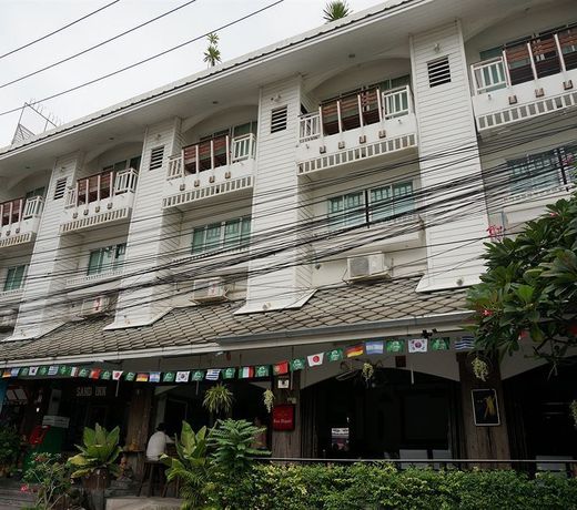 SAND INN HOTEL