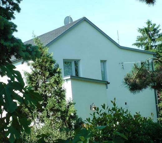 FEHÃR HÃZ SZENTENDRE