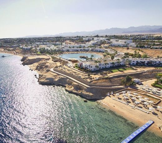 Domina Oasis Hotel & Resort