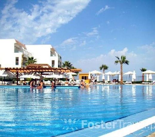 Ivy Cyrene Island Resort