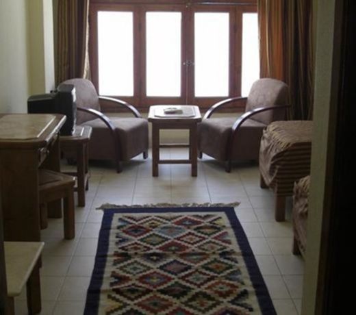 SANDY HOTEL