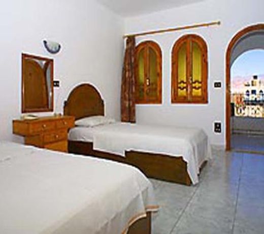 Yasmina Hotel
