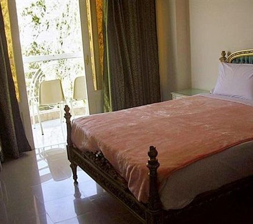 New Pola hotel