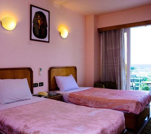 New Pola hotel