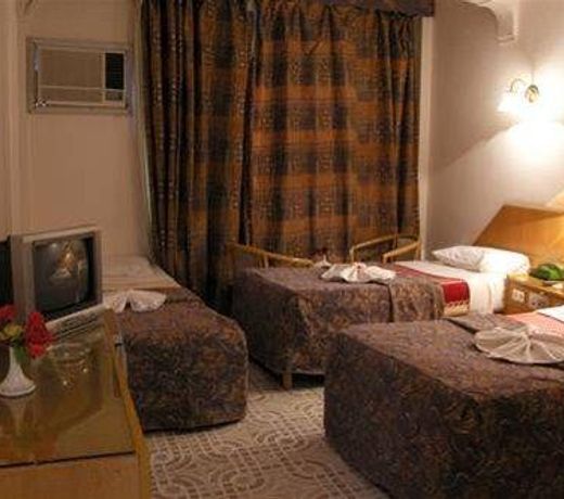 Karnak Hotel