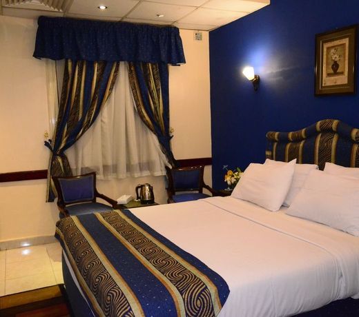 Holidays Express Hotel