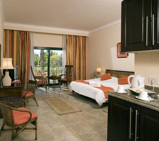 Swiss Inn Plaza Hotel