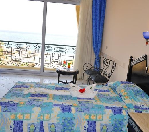 King Tut Aqua Park Beach Resort