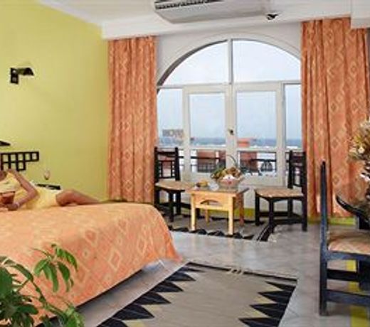 Sunny Days Mirette Family Resort